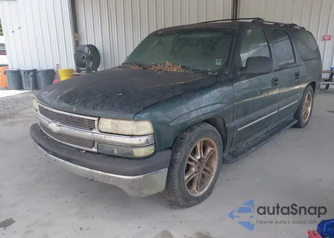2001 Chevrolet Suburban 1500 Ls z USA, uszkodzony, nr VIN 3GNEC16T71G217733
